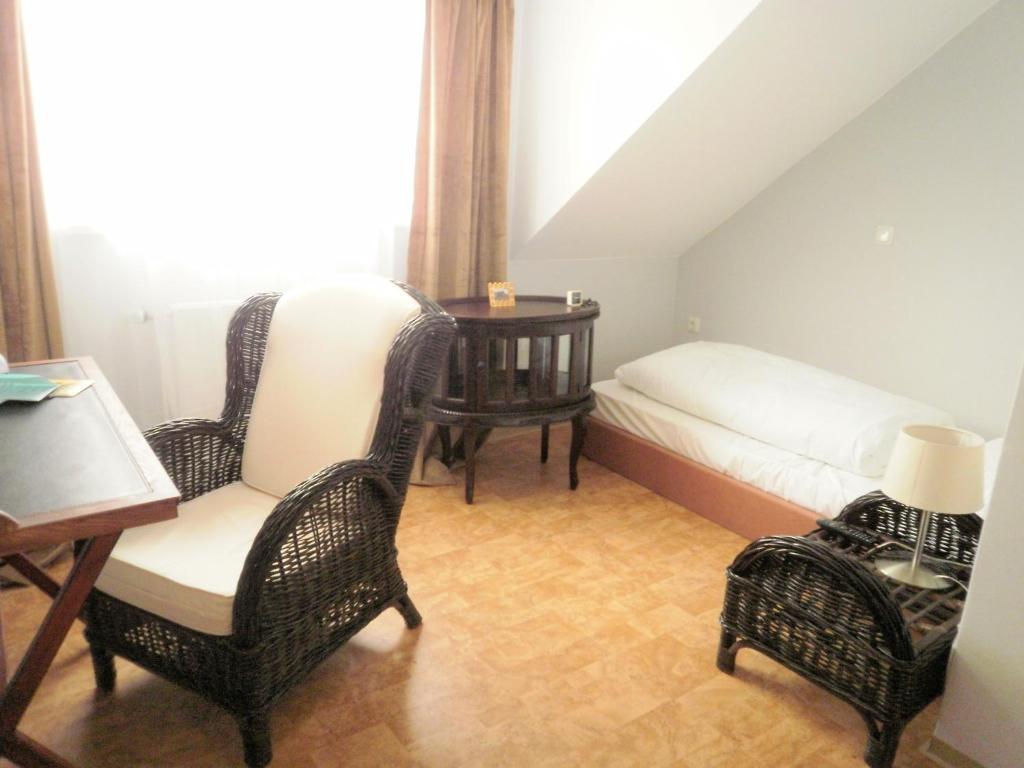 Stadtvilla Auerhahn Vöcklabruck Habitación foto