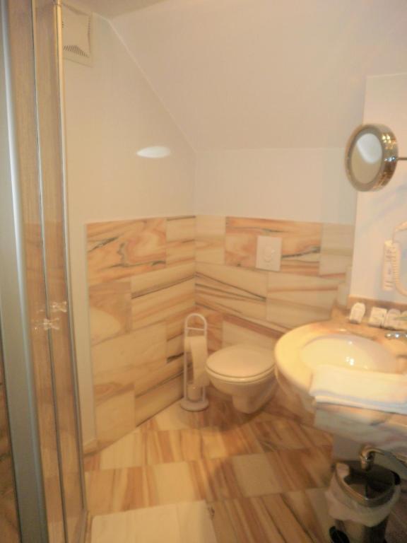Stadtvilla Auerhahn Vöcklabruck Habitación foto